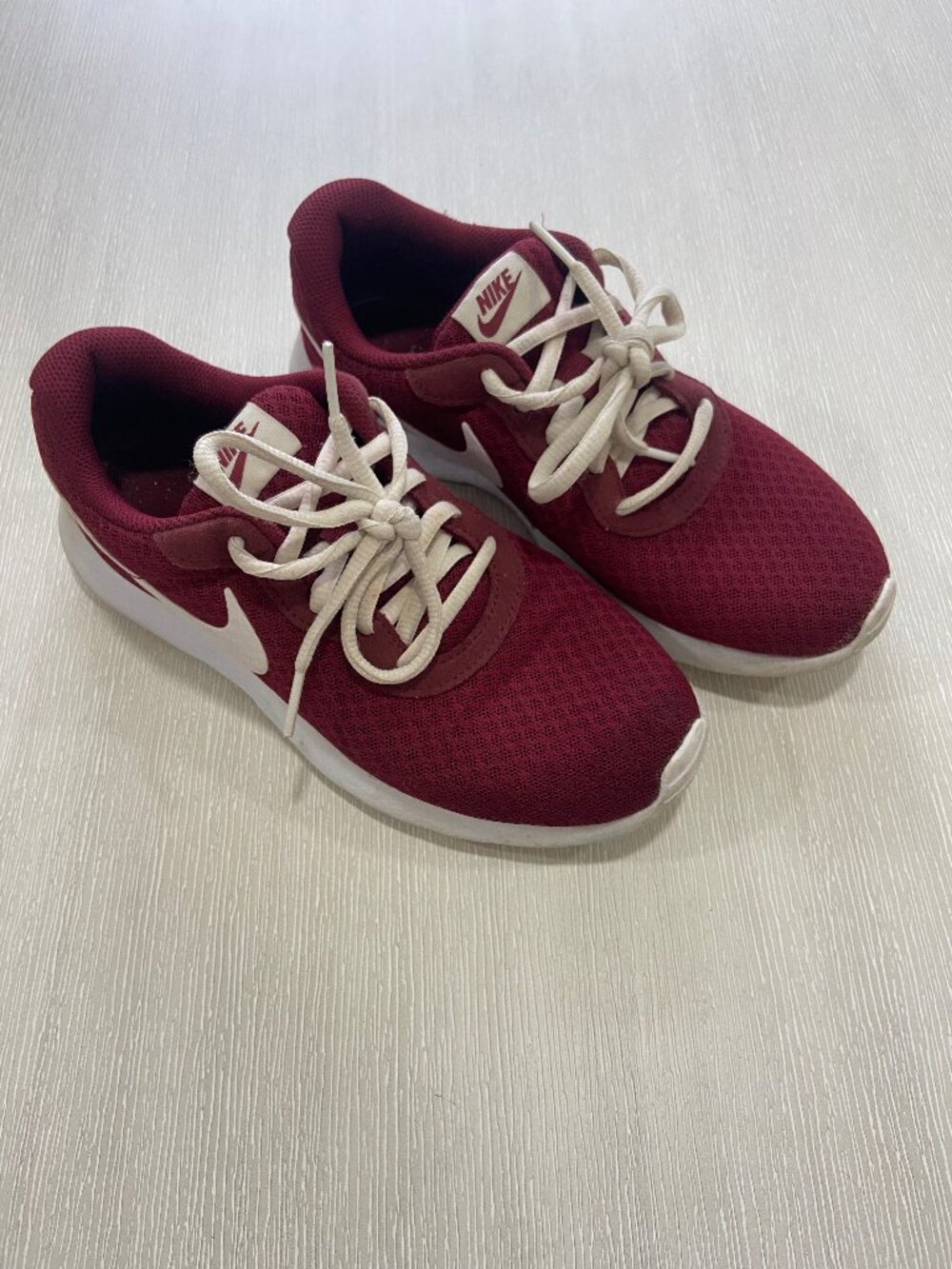 NIKE Women's Size 6 Sneakers